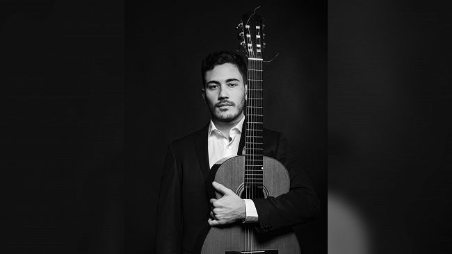“Luglio musicale trapanese”, secondo appuntamento con il chitarrista classico Gabriele Imbesi