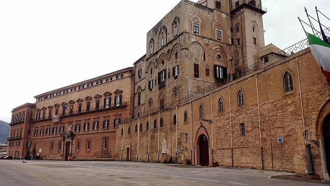 Palermo, a palazzo dei Normanni si presenta il volume Donna Sacra di Sicilia