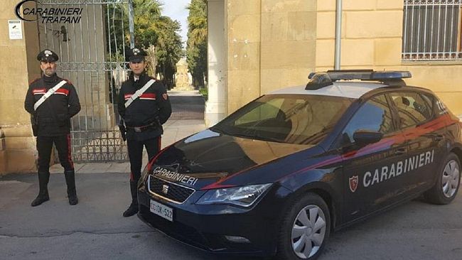 Smaltivano i resti delle estumulazioni mediante combustione. Denunciati sette impiegati comunali tra cui un funzionario.