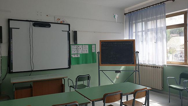 Alfano bacchetta il PD: “In arrivo finanziamenti per 130mila euro per le scuole”. Calamia replica: “Siamo lieti ma non abbiamo diffuso fake news”