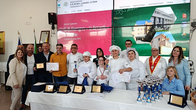 Mazara, gli studenti dell'Istituto Alberghiero 