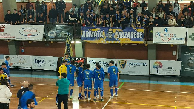 Futsal Mazara vince in casa (6-5) contro Junior Domitia e vola in testa alla classifica  