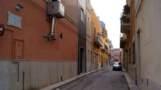 Attimi di terrore in via Pisa. Scoppia l’incendio. Due cittadini salvati dalle fiamme