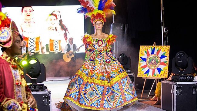 Domenica a Castellammare Fashion Night  con Milena Miconi e i Calandra & Calandra