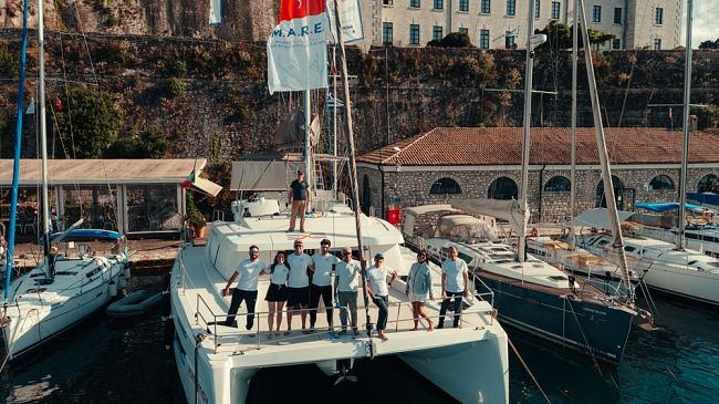 Inquinamento e biodiversità: il progetto M.A.R.E. fa tappa a Trapani con il catamarano Caprera