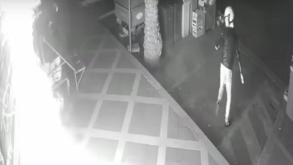 Trapani: attentato incendiario al Virus pub 