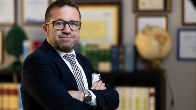 opportunita-negli-emirati-arabi-uniti-lavv-antonio-giulio-alagna-allincontro-promosso-dal-sole-24-ore
