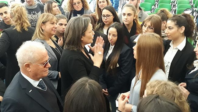 Gli alunni dell’Istituto Abele Damiani di Marsala incontrano Piera Aiello