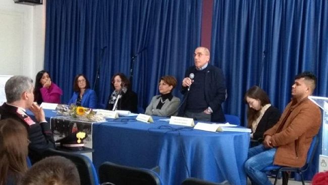 “La Shoah tra memoria storica e attualizzazioni: testimonianze del passato e riflessioni sui pregiudizi razziali”.