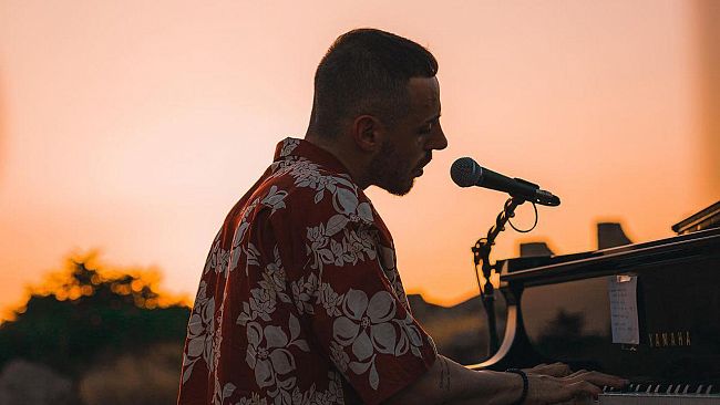 Wared, rinviato a data da destinarsi “Discovering Sicily Through Music”, il live in diretta dal Parco Archeologico di Selinute