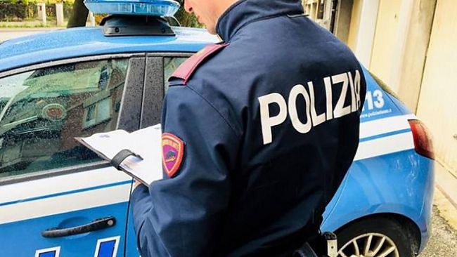 «Stiamo andando a prendere la pasta al forno da mia madre». Denunciati dalla Polizia