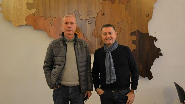 Mazara, il saluto ai dipendenti comunali Giovanni Maielli e Giuseppe Leone