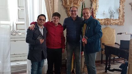 Trapani, il poeta Barone ricevuto al Comune