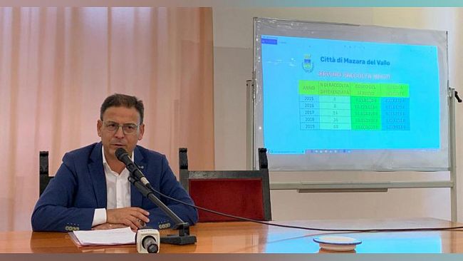 Mazara, conferenza stampa del sindaco Quinci