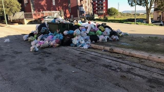 Musumeci riapre la discarica, ma la situazione a Castelvetrano resta critica