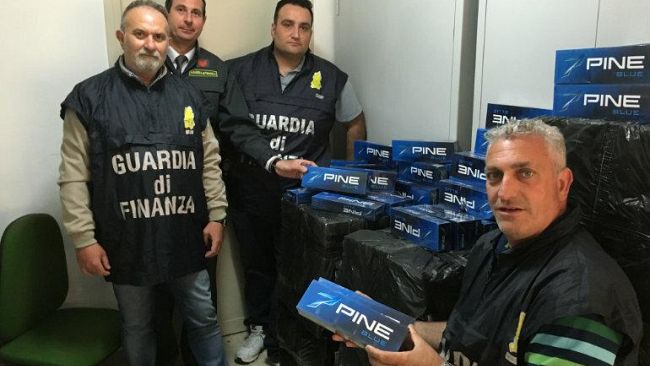 Marsala. 150 kg di sigarette di contrabbando sequestrate. Arrestato un cittadino tunisino.
