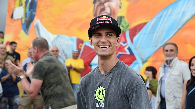 Calatafimi festeggia il Campione del Mondo MX2 Andrea Adamo