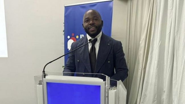 solidarieta-ad-albert-kabongo-sinistra-italiana-condanna-gli-attacchi-razzisti-a-marsala