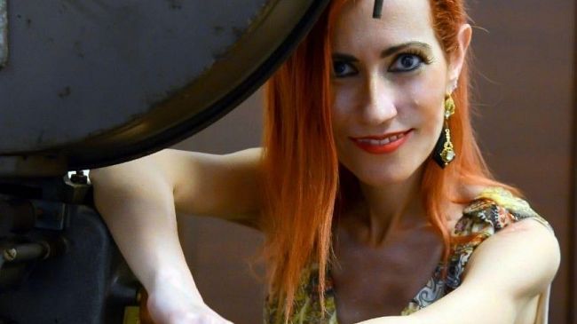 La poetessa e docente Bia Cusumano presenterà oggi il suo libro