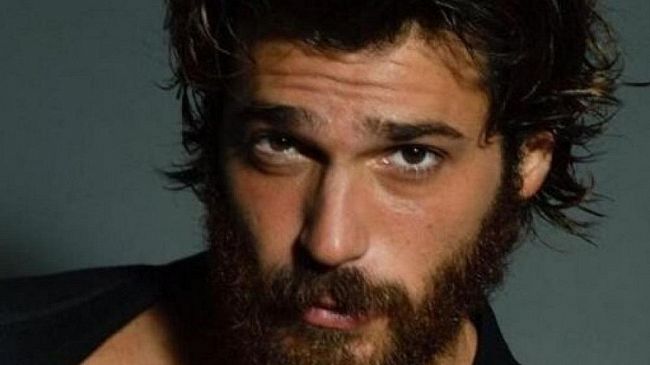 Arriva a Palermo Can Yaman per le riprese di una fiction targata Mediaset