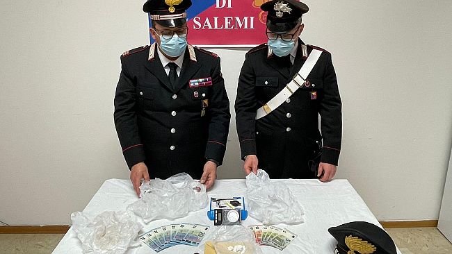 salemi-arrestato-dai-carabinieri-corriere-della-droga