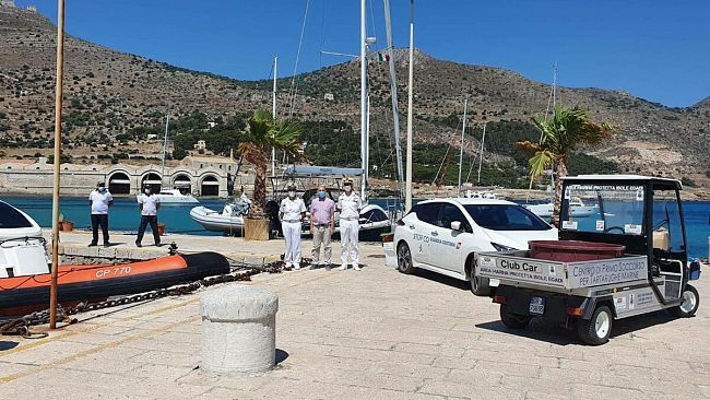 Isole Egadi, la Guardia Costiera presenta tre nuove auto elettriche 