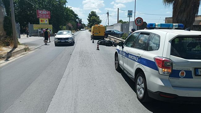 Incidente nella tarda mattinata: ferito un motociclista