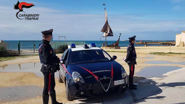 Mazara, controlli anti covid: minorenni improvvisano discoteca. Sanzioni dei Carabinieri
