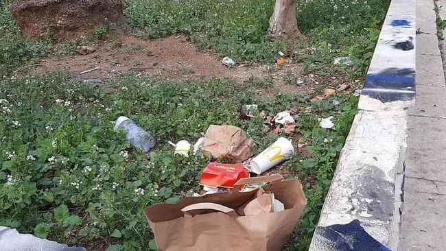 Erice, i cittadini denunciano il degrado nelle piazze di Villa Mokarta