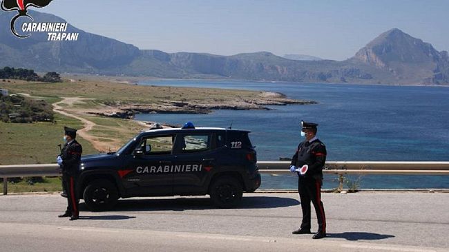 San Vito Lo Capo: rubano capi di abbigliamento e liquori, denunciate dai Carabinieri