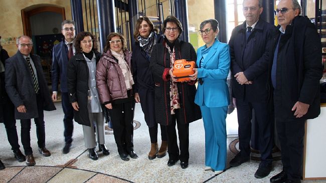 Marsala, donato un defibrillatore al giardino d’infanzia “Baccelli”