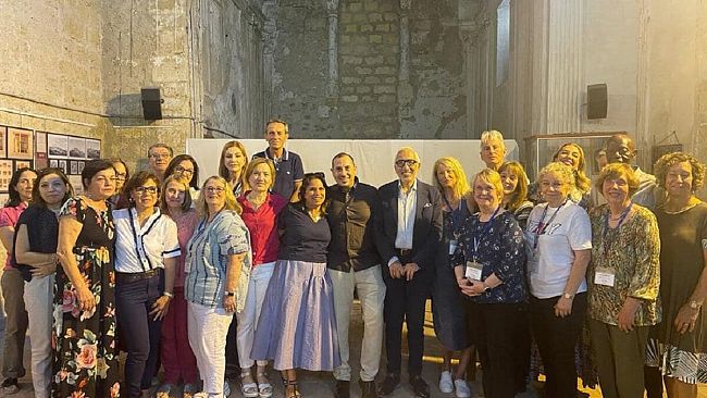 I  dipendenti comunali a lezione d'inglese con i global volunteers