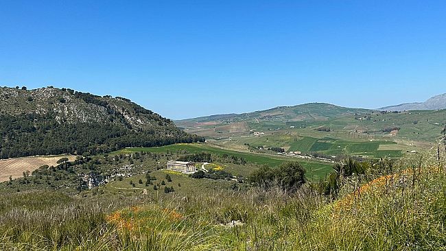 parco-archeologico-di-segesta-il-25-aprile-e-il-3-maggio-passeggiata-naturalistica