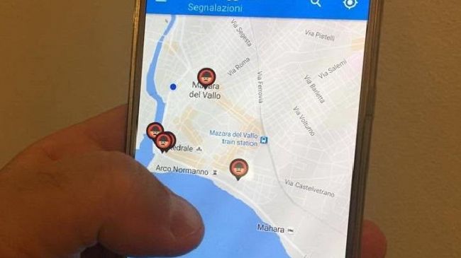 App sul cellullare per segnalare parcheggiatori abusivi. Anche a Mazara diverse segnalazioni. Ma serve una legge per incriminarli.