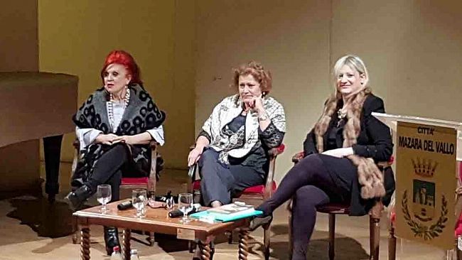 Mazara, una vulcanica Silvana Grasso ha presentato il suo libro