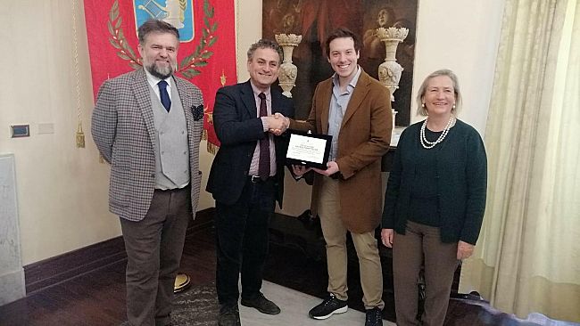 Il giovane scienziato marsalese Zichittella a Palazzo Municipale a lui il riconoscimento dell’amministrazione Di Girolamo