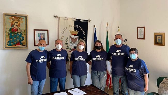 Custonaci, firmato protocollo d'intesa con Plastic Free