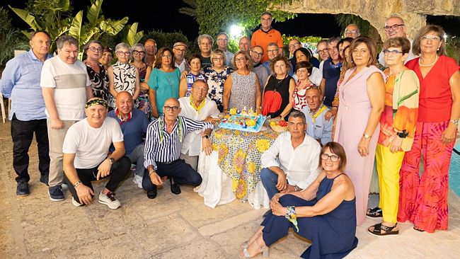 Gibellina, la classe 1964 si riunisce per una serata indimenticabile
