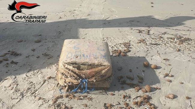 “Una punta di Sal”. Mediterraneo: il colore dei soldi