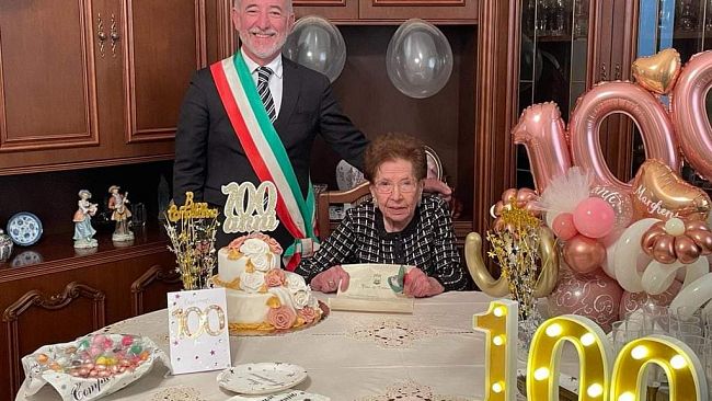 Trapani, grande festa per i 100 anni della Signora Margherita 