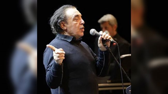 Trapani, doppio show di Nino Frassica al Cine Teatro Ariston