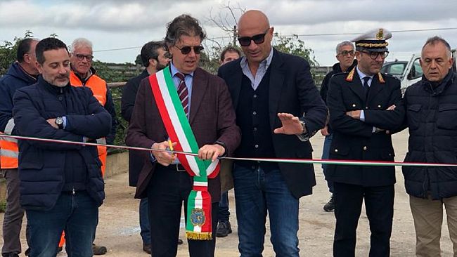  Rifiuti: l’amministrazione Castiglione inaugura il centro comunale di raccolta