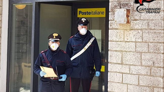 Marsala, affetto da covid non può ritirare la pensione: ci pensano i Carabinieri