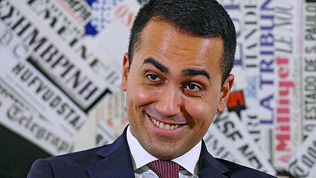 Da Mister Vairus ( alias Di Maio) allo sfascio totale è proprio un attimo!