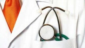 rilasciavano-esenzione-al-vaccino-senza-autorizzazione-denunciati-4-medici