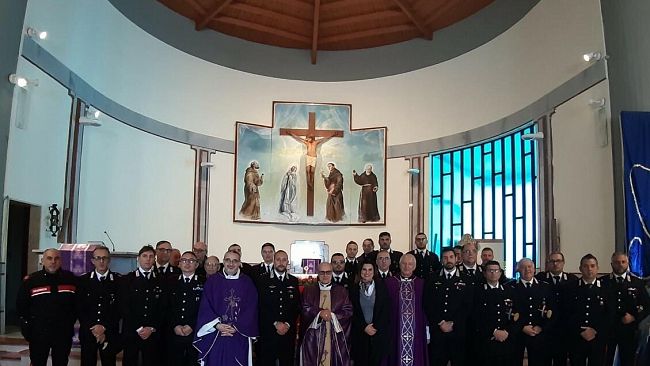 Mazara, Carabinieri. Messa in preparazione del Natale nel quartiere di Mazara Due
