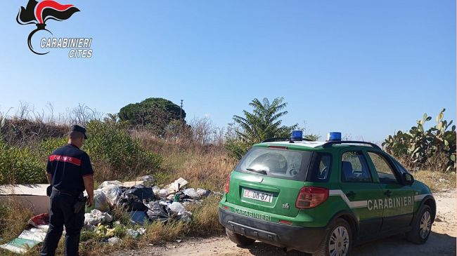 Smaltimento illegale di rifiuti a Marsala: denunciate 5 persone dai Carabinieri forestali