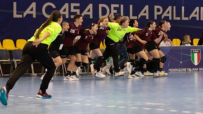 La ​Handball Trapani batte anche Nuoro e conquista la serie A1
