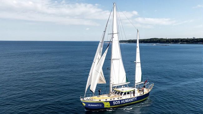 fermo-amministrativo-per-la-humanity-2-bloccata-a-lampedusa-dopo-lo-sbarco-di-71-naufraghi