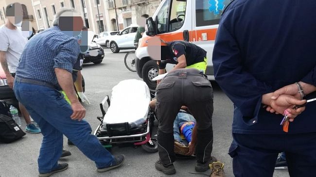 Incidente stradale in via Ammiraglio Staiti: coinvolto un pedone